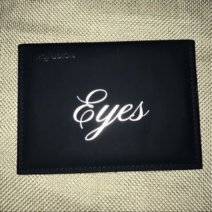 Eyeshadow/brow Palette